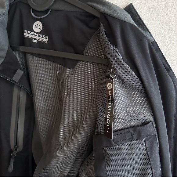 Stormtech Performance Jacket Size m - Picture 5 of 8
